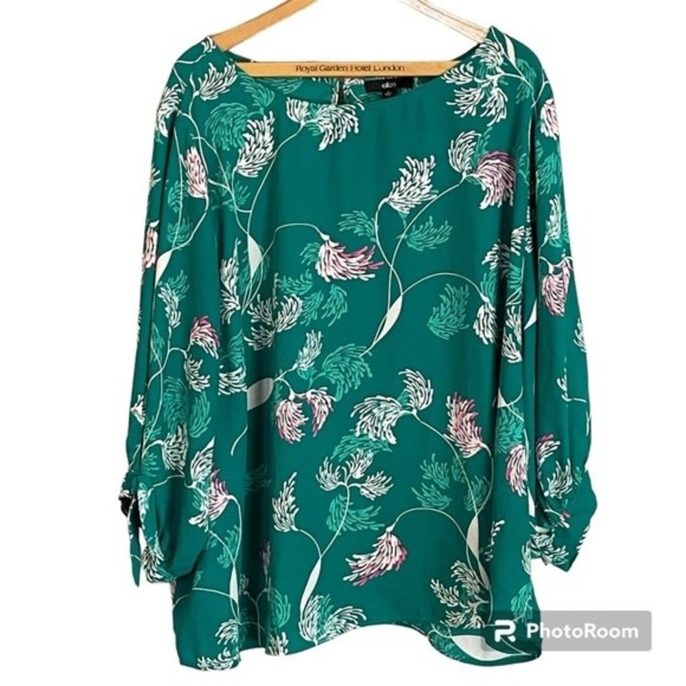 Ellos 3/4 tie sleeve blouse. Loose fitting Green floral print. Women’s size 28.